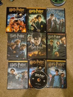 Harry Potter DVD Movie Collection - Box Set with Multiple Titles - Black